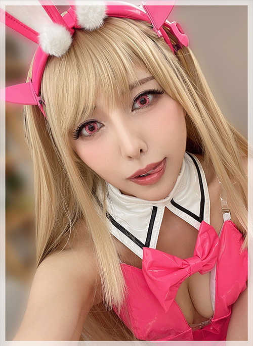 コスプレしてエッチなことして稼いでます しおりさん