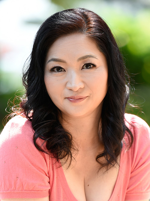 千明（50歳）豊満