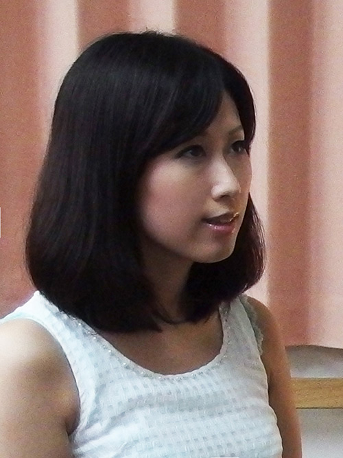 あんな（31歳）美乳義母の湾曲な愛