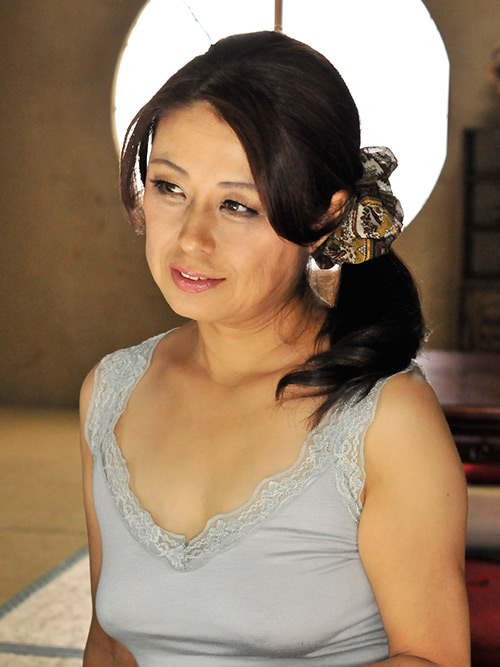 美麗熟女 愛子（52歳）