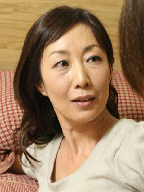 美麗熟女 静乃さん（44歳）